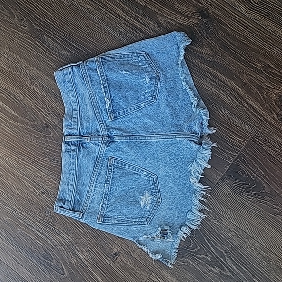 AGOLDE Parker Vintage Cut Off Denim Jean Shorts - Picture 6 of 6
